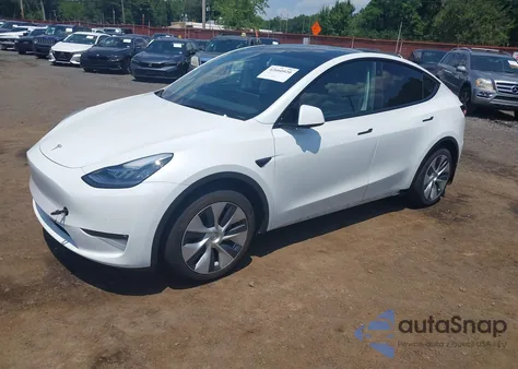 2022 Tesla Model Y Long Range Dual Motor All-Wheel Drive from USA, damaged, VIN 7SAYGAEE3NF517569